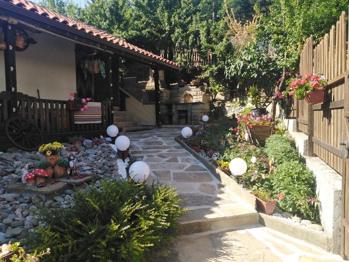 Къща За Гости Уют С. Жеравна Exterior photo